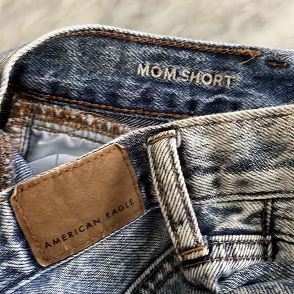 American Eagle Mom Short size 6 in excellent preowned condition No frays/shreds! - Picture 6 of 9